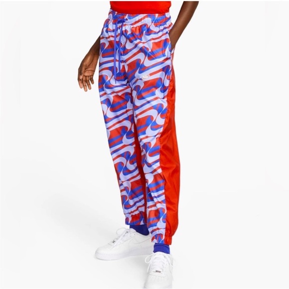 Bold Rerto Nike Woven Track Pants